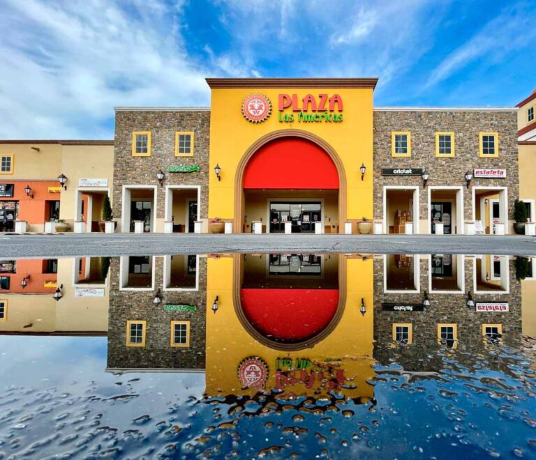 Plaza Las Americas